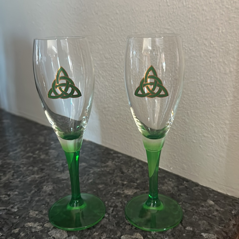 Irish champagne flutes